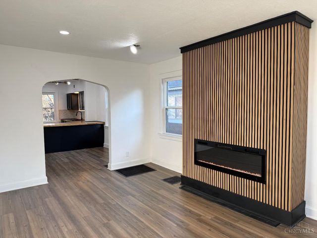 1100 Carolina Avenue, Cincinnati, OH 45237