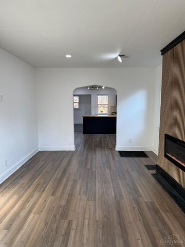 1100 Carolina Avenue, Cincinnati, OH 45237