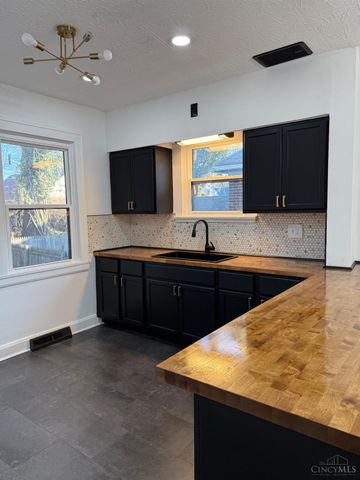 1100 Carolina Avenue, Cincinnati, OH 45237