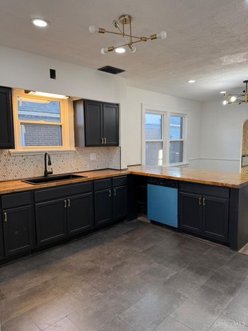 1100 Carolina Avenue, Cincinnati, OH 45237