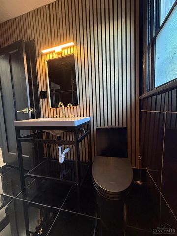 1100 Carolina Avenue, Cincinnati, OH 45237