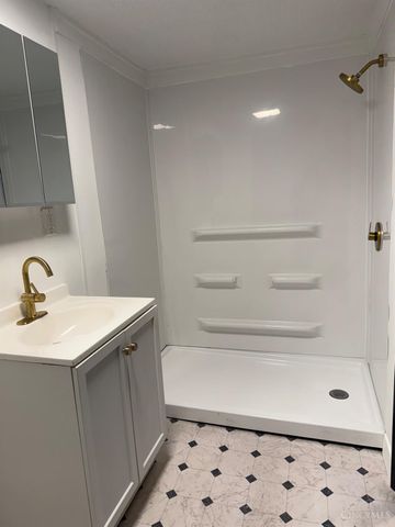 1100 Carolina Avenue, Cincinnati, OH 45237