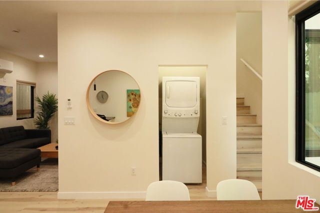 9024 Phyllis Avenue D, West Hollywood, CA 90069