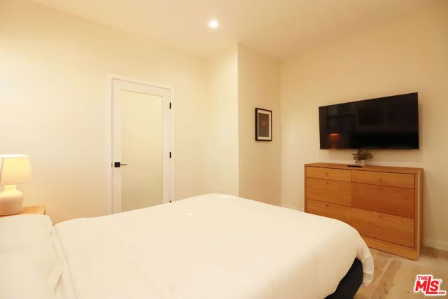 9024 Phyllis Avenue D, West Hollywood, CA 90069