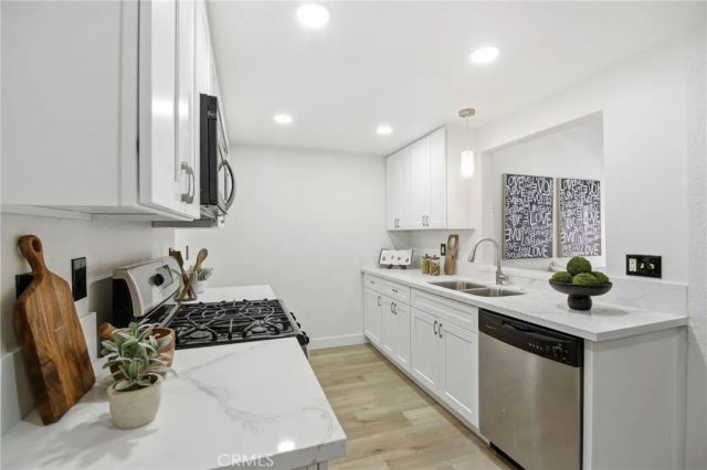 3342 Elm Avenue 26, Long Beach, CA 90807