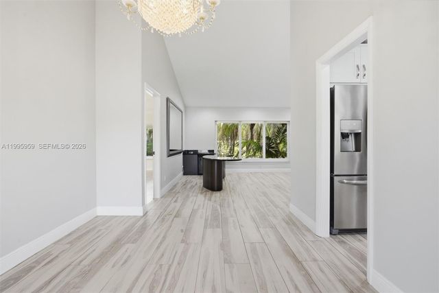 8230 SW 55th Ct, Davie, FL 33328