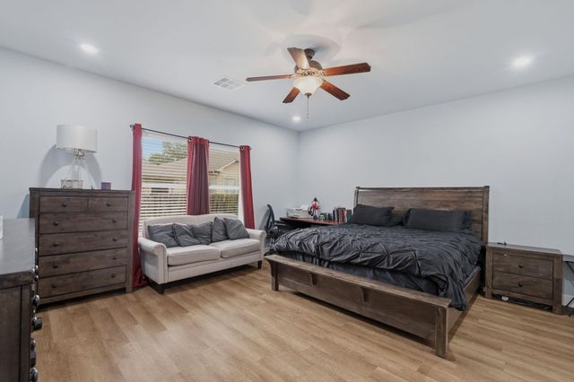 403 Laurel Timbers Drive, Houston, TX 77339