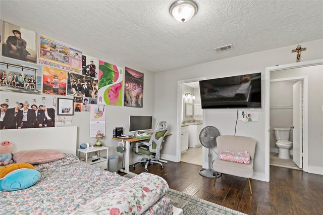 1910 E Navaho Trail, Katy, TX 77449