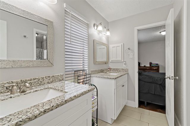 1910 E Navaho Trail, Katy, TX 77449