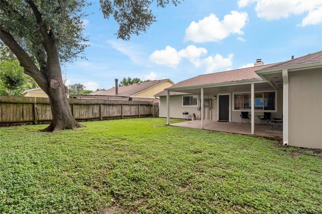 1910 E Navaho Trail, Katy, TX 77449