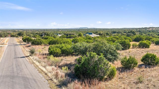 386 Appaloosa RUN, Johnson City, TX 78663