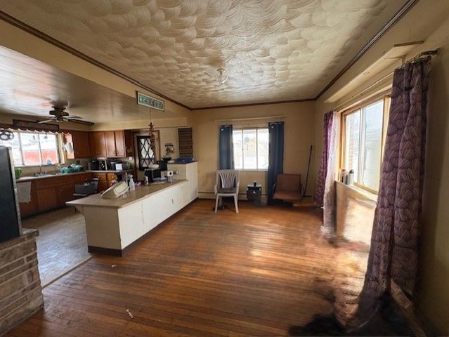 408 Franklin Ave, Ellwood City, PA 16117