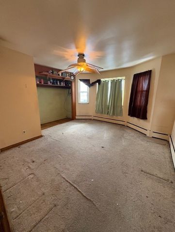 408 Franklin Ave, Ellwood City, PA 16117