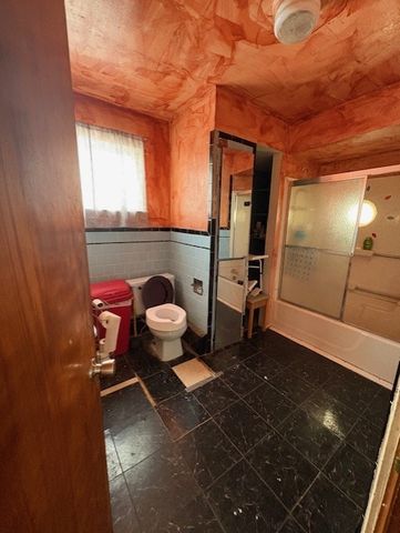 408 Franklin Ave, Ellwood City, PA 16117