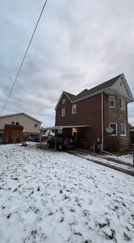 408 Franklin Ave, Ellwood City, PA 16117