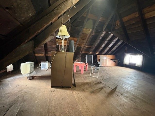 408 Franklin Ave, Ellwood City, PA 16117