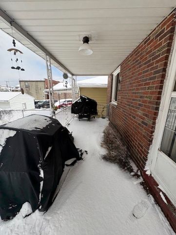 408 Franklin Ave, Ellwood City, PA 16117