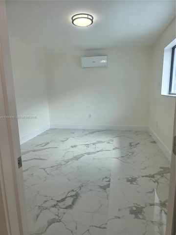 443 NW 23rd Pl 0, Miami, FL 33125