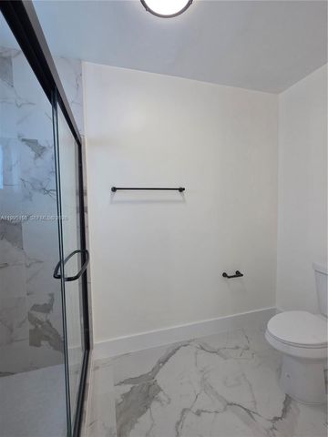 443 NW 23rd Pl 0, Miami, FL 33125