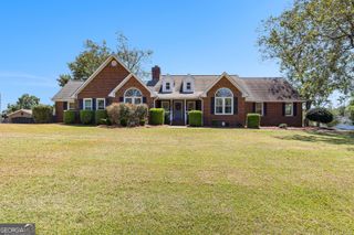 107 Shasta Drive, Thomaston, GA 30286