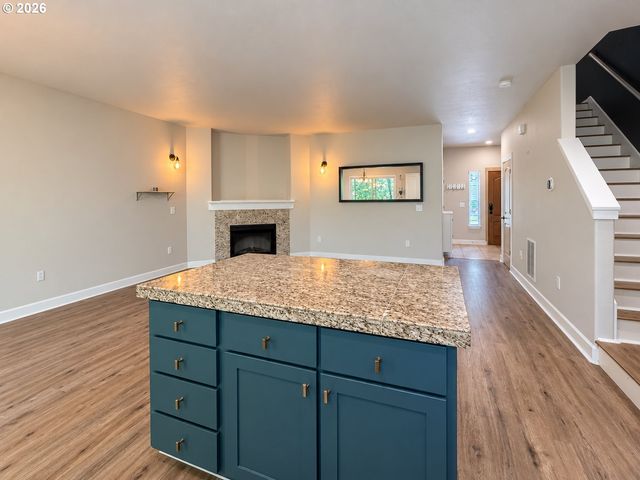 1979 Ne 48TH Way 7C, Hillsboro, OR 97124