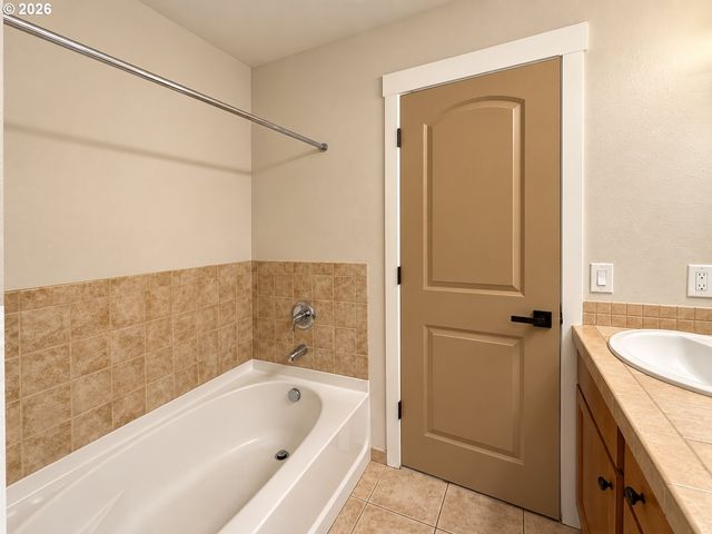 1979 Ne 48TH Way 7C, Hillsboro, OR 97124