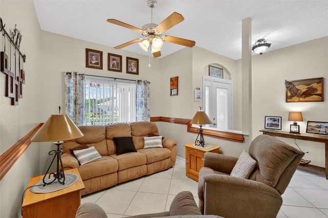 21811 KING HENRY AVENUE, Leesburg, FL 34748