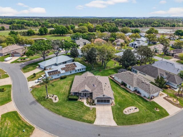 21811 KING HENRY AVENUE, Leesburg, FL 34748