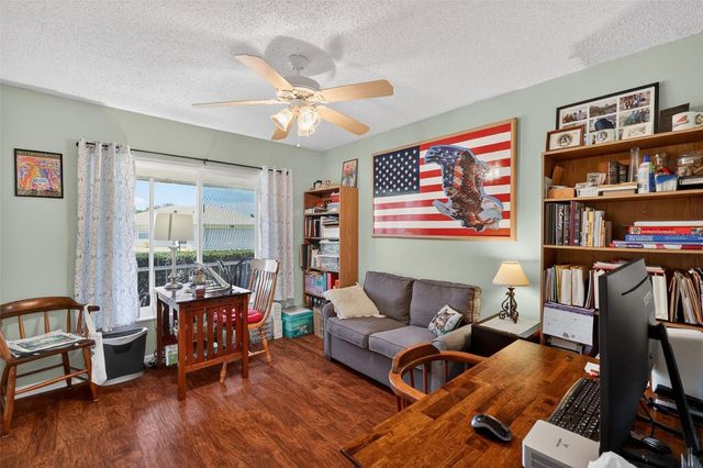 21811 KING HENRY AVENUE, Leesburg, FL 34748