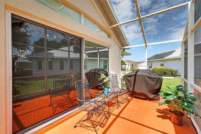 21811 KING HENRY AVENUE, Leesburg, FL 34748