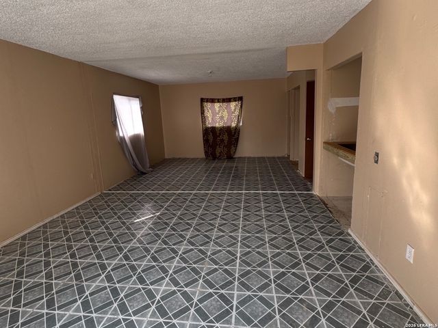 243 Gladstone, San Antonio, TX 78214