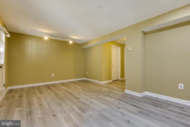 7805 EDMUNDS WAY, Elkridge, MD 21075