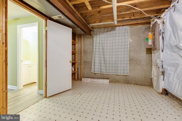 7805 EDMUNDS WAY, Elkridge, MD 21075