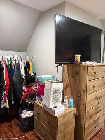 9 White Ter, Newark City, NJ 07108