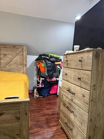 9 White Ter, Newark City, NJ 07108