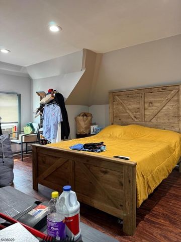 9 White Ter, Newark City, NJ 07108