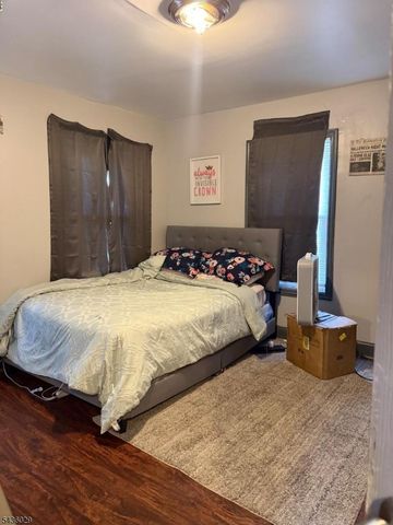 9 White Ter, Newark City, NJ 07108
