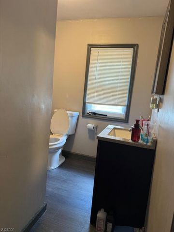 9 White Ter, Newark City, NJ 07108
