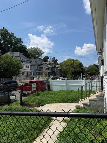 9 White Ter, Newark City, NJ 07108