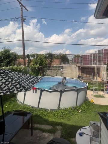 9 White Ter, Newark City, NJ 07108