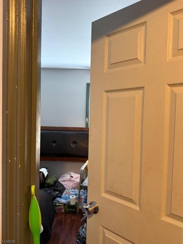 9 White Ter, Newark City, NJ 07108