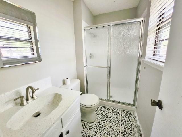 313 SE Alice Street, Blue Springs, MO 64014