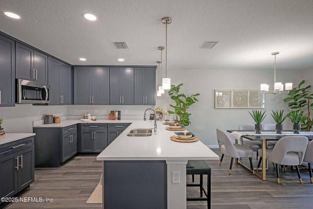 1205 JEWELSTONE Lane, Jacksonville, FL 32221