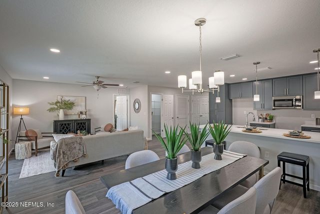 1205 JEWELSTONE Lane, Jacksonville, FL 32221