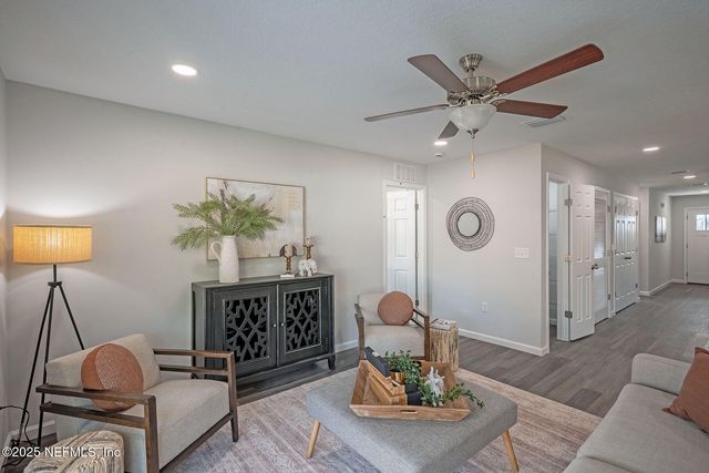 1205 JEWELSTONE Lane, Jacksonville, FL 32221