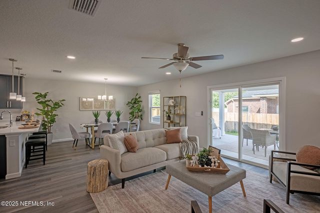 1205 JEWELSTONE Lane, Jacksonville, FL 32221