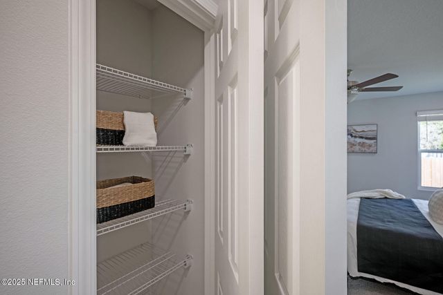 1205 JEWELSTONE Lane, Jacksonville, FL 32221