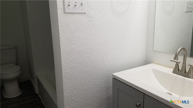 1063 Sleepy Hollow, Spring Branch, TX 78070