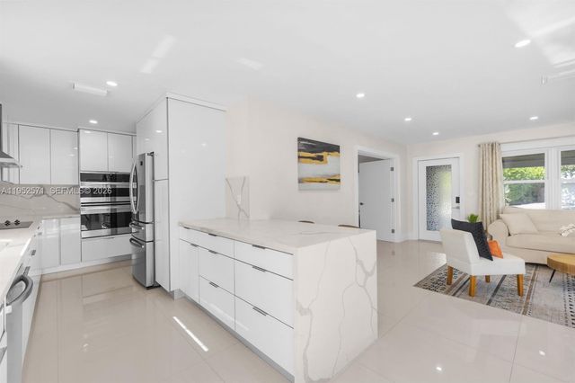 416 NE 29th Street, Wilton Manors, FL 33334