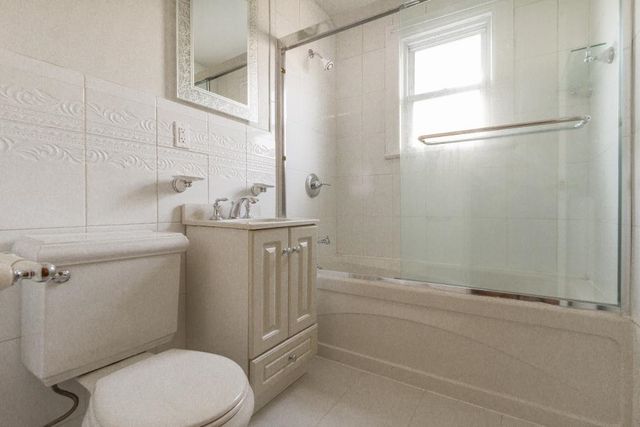 9014 NEW YORK AVE, North Bergen, NJ 07047